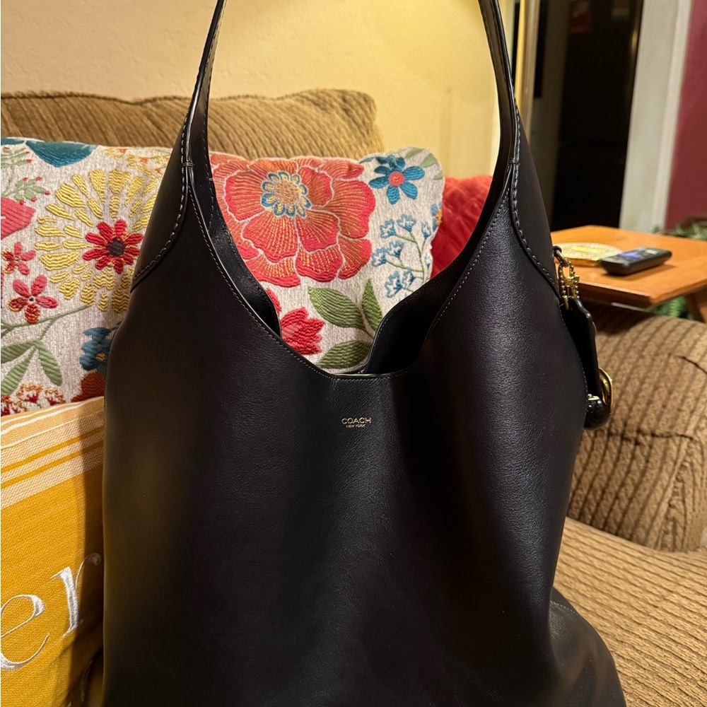Elegant Black Leather Hobo Bag